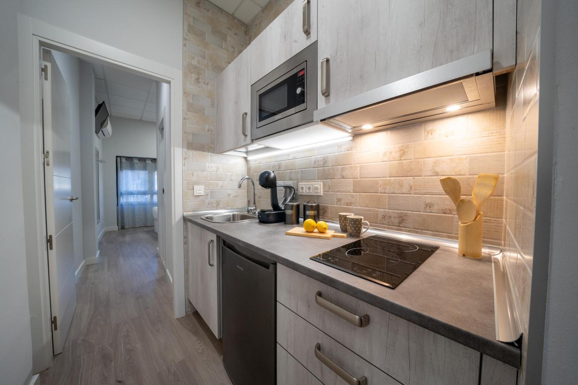 Apartamentos Aranda - Roble Aranda de Duero Kültér fotó